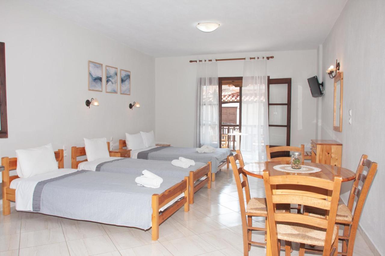 Aris Junior Studios Neo Klima Skopelos Luaran gambar